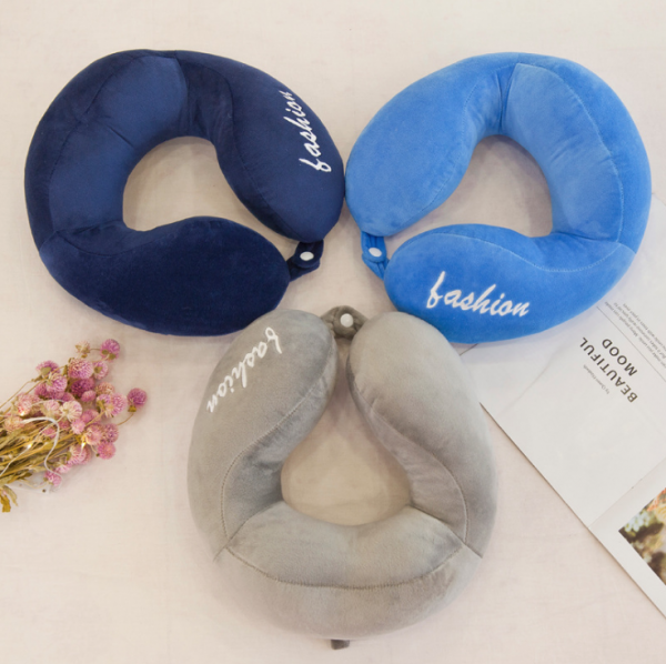 Travel neck pillow 30x30x8cm - Image 3