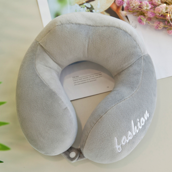 Travel neck pillow 30x30x8cm - Image 8