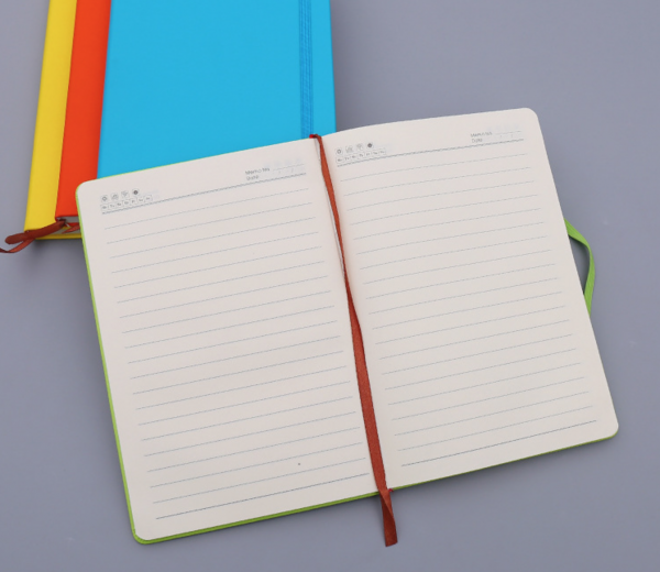 PU elastic band notebook 140X210MM; 100 sheets of paper - Image 4