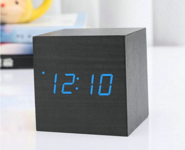 LED electronic clock 6x6x6cm - Image 4