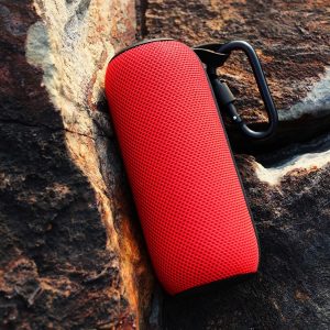 Waterproof speaker 17.6x7.1x7.1cm